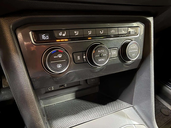 Volkswagen Tiguan 22 of 24