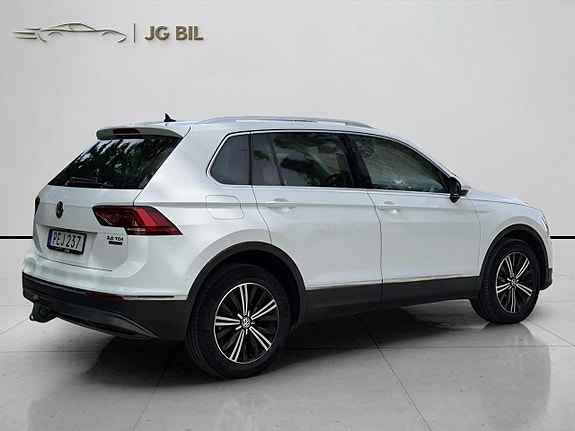 Volkswagen Tiguan 8 of 24