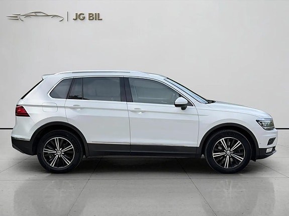 Volkswagen Tiguan 9 of 24