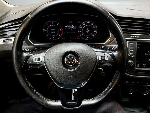 Volkswagen Tiguan 17 of 24