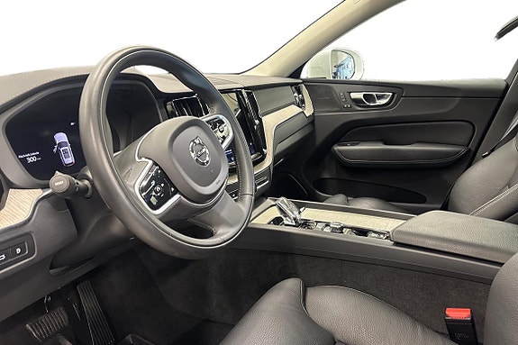 Volvo XC60 8 of 22