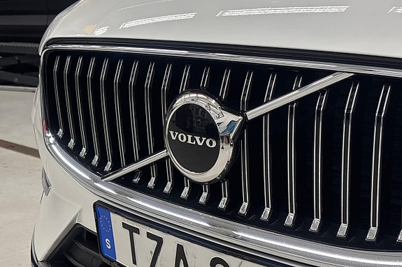Volvo XC60 19 of 22