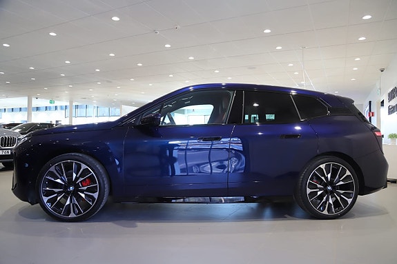 BMW iX 3 of 12