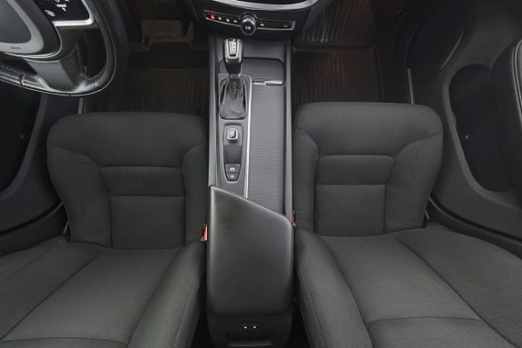 Volvo V60 9 of 15