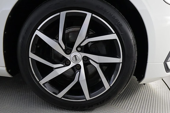 Volvo V60 12 of 15