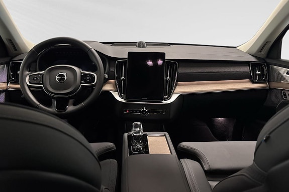 Volvo XC90 5 of 5