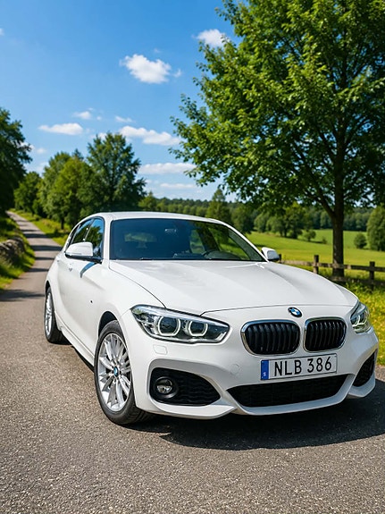 BMW 118d 2 of 5