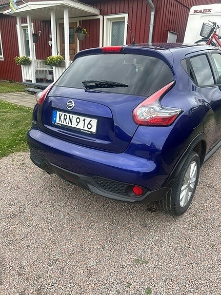 Nissan Juke 2 of 5