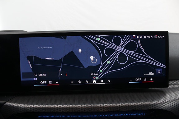 BMW i4 10 of 14