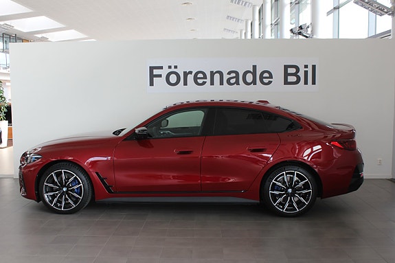BMW i4 3 of 5