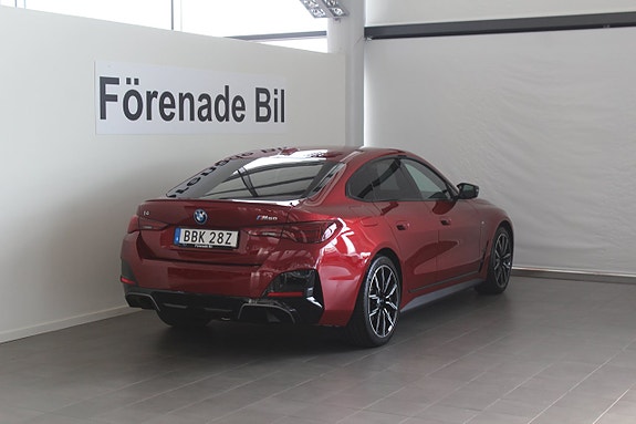 BMW i4 13 of 14