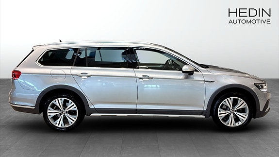 Volkswagen Passat Alltrack 6 of 20