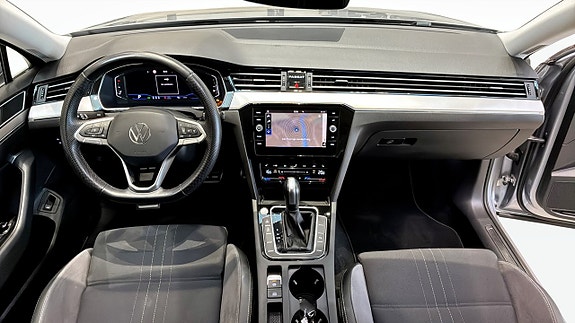 Volkswagen Passat Alltrack 4 of 5
