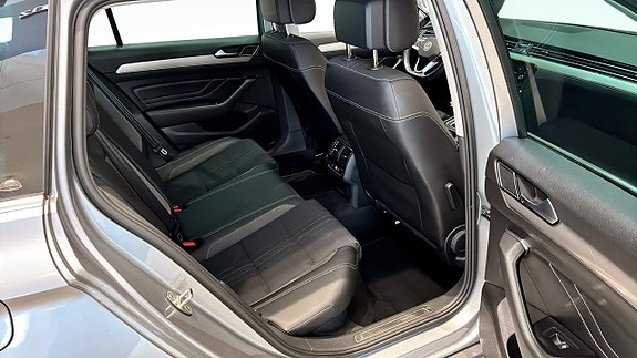 Volkswagen Passat Alltrack 5 of 5
