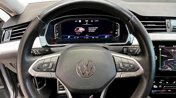 Volkswagen Passat Alltrack 16 of 20