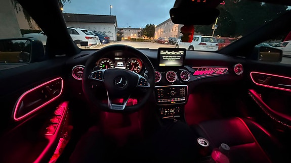 Mercedes-Benz CLA45 15 of 21
