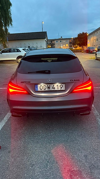 Mercedes-Benz CLA45 12 of 21