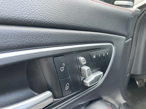 Mercedes-Benz CLA45 7 of 21
