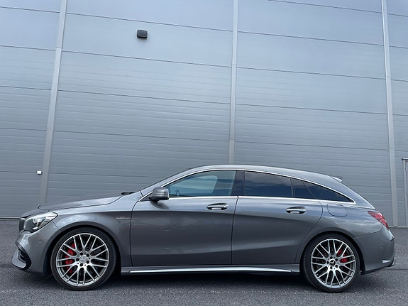 Mercedes-Benz CLA45 20 of 21