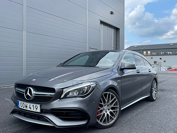 Mercedes-Benz CLA45 17 of 21