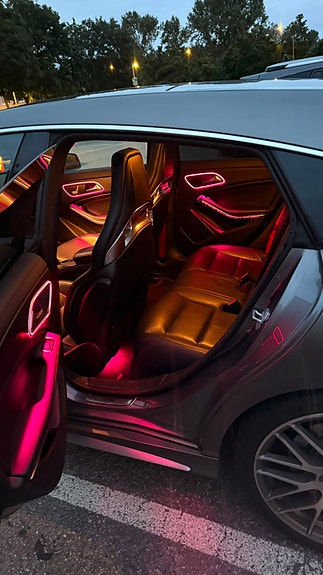 Mercedes-Benz CLA45 14 of 21