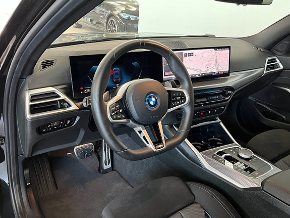 BMW 330e 5 of 5