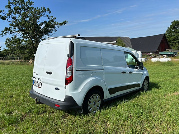 Ford Transit Connect 3 of 5