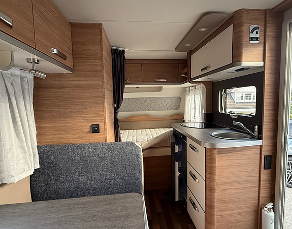 Weinsberg 390 QD CaraOne 6 of 8