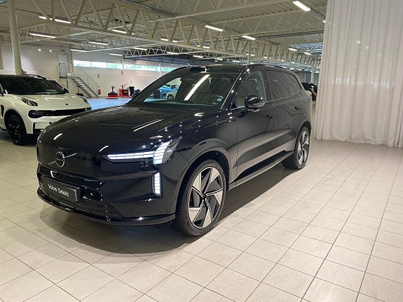 Volvo EX90 15 of 15