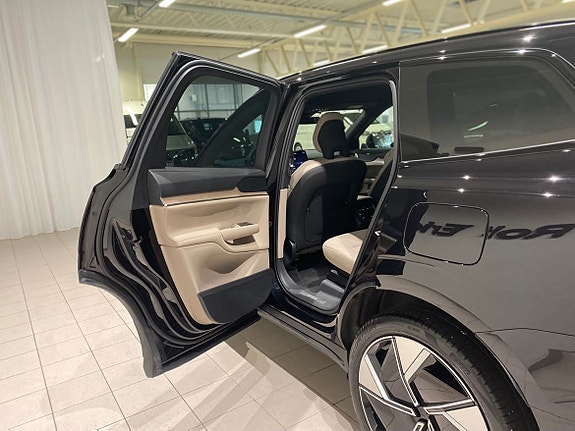 Volvo EX90 9 of 15