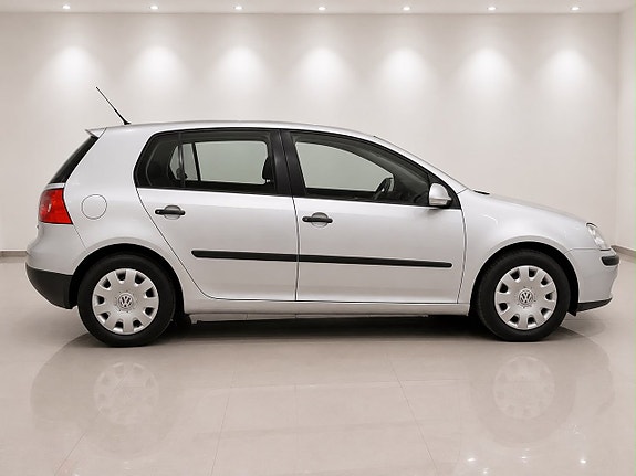 Volkswagen Golf V 7 of 13