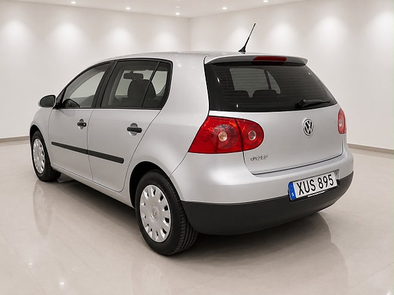 Volkswagen Golf V 8 of 13