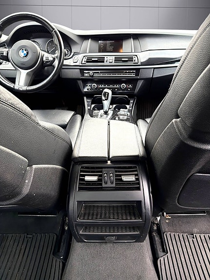 BMW 520d 14 of 18