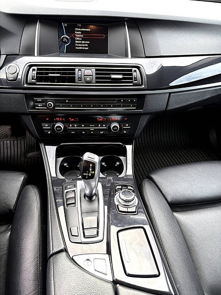 BMW 520d 15 of 18