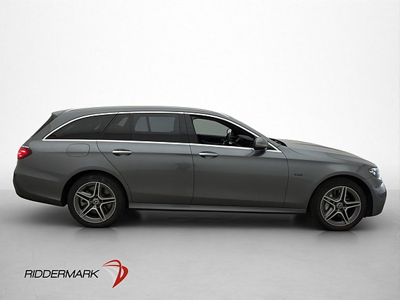 Mercedes-Benz E300 9 of 30