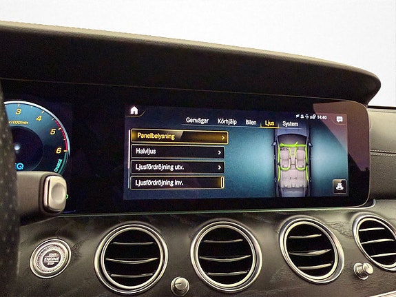 Mercedes-Benz E300 27 of 30