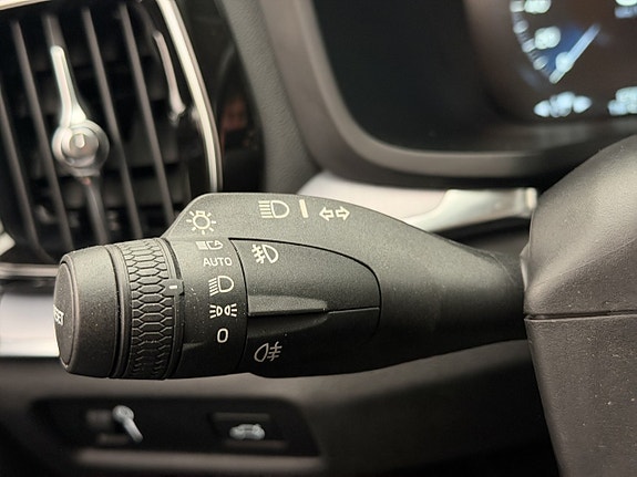 Volvo V60 Cross Country 26 of 30