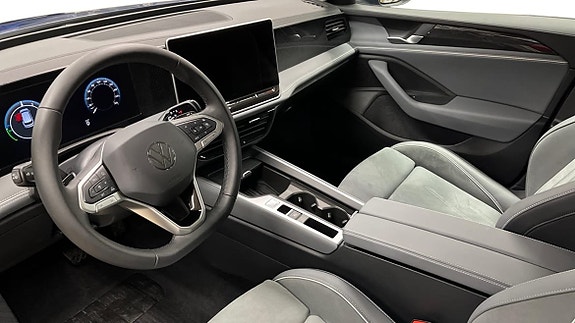 Volkswagen Passat 7 of 10