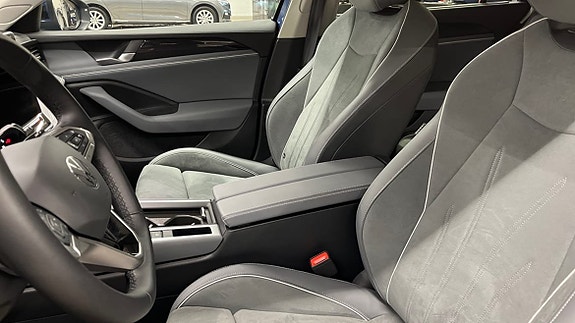 Volkswagen Passat 9 of 10