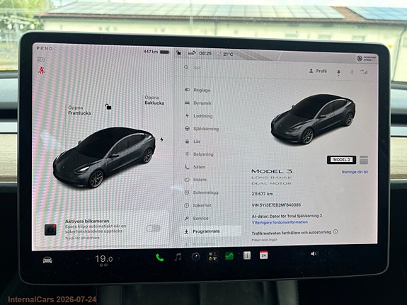 Tesla Model 3 11 of 28