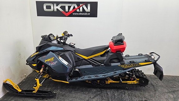Ski-Doo MXZ X-RS Comp. 850 E-tec Turbo R 3 of 6