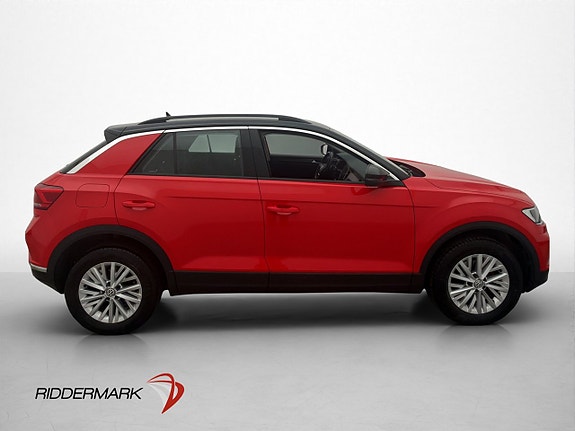 Volkswagen T-Roc 9 of 30