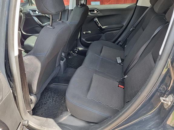 Peugeot 208 6 of 6