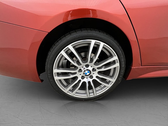 BMW 320 30 of 30