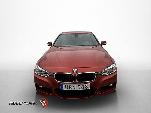 BMW 320 2 of 5