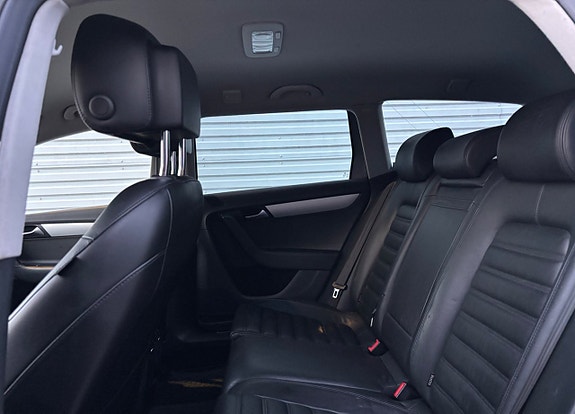 Volkswagen Passat Alltrack 11 of 19
