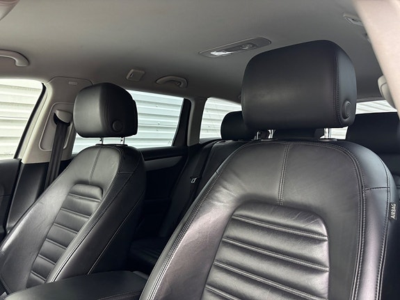 Volkswagen Passat Alltrack 5 of 18