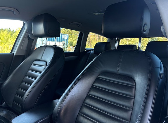 Volkswagen Passat Alltrack 6 of 19