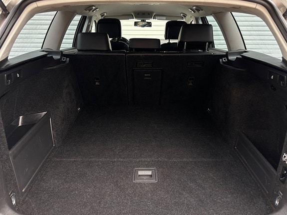 Volkswagen Passat Alltrack 11 of 18