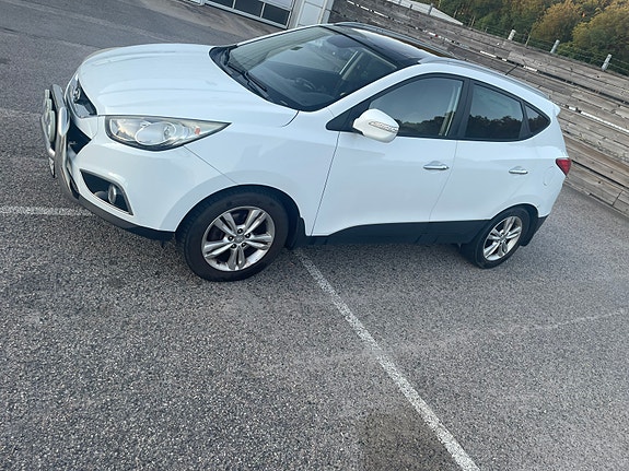 Hyundai ix35 3 of 5